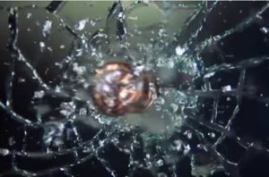 Create Realistic Glass Shatter in Cinema 4D
