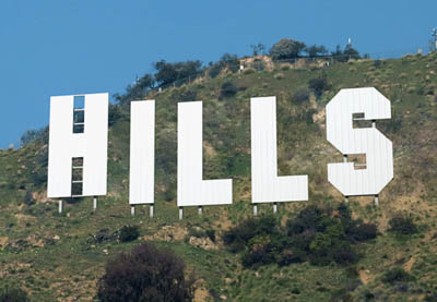 Create a Hollywood Sign Text Effect in Photoshop
