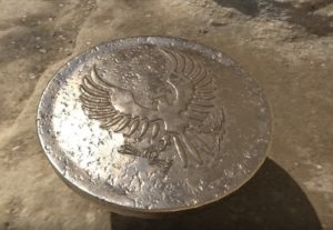 Model a 3D Military Uniform Button in Maya and ZBrush