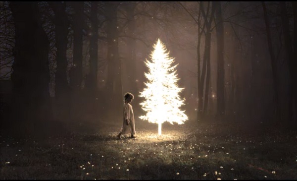 Create Fantasy Glow Christmas Tree in Adobe Photoshop